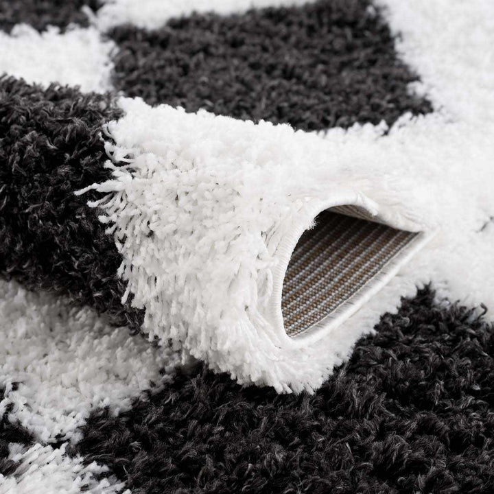 Zahur Modern Geometrical Black And White Rug