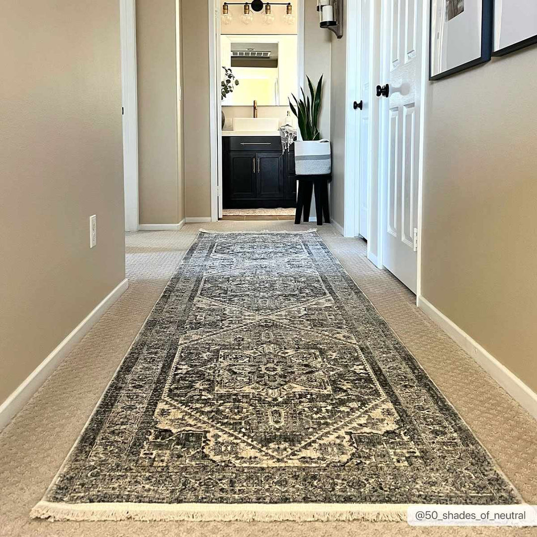 Ailsa Traditional Gray And Beige Area Rug - The Rug Decor