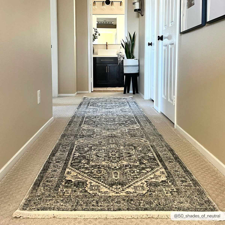 Ailsa Traditional Gray And Beige Area Rug - The Rug Decor