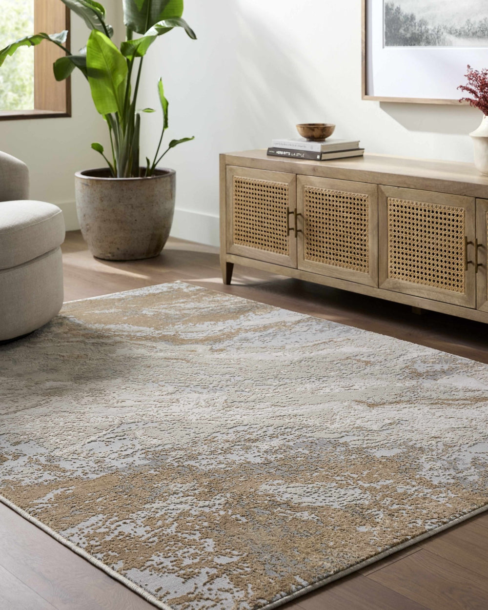 Akuchi Contemporary Abstract Gray And Beige Rug - The Rug Decor