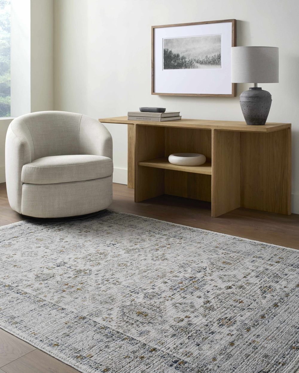 Aleron Traditional Style Gray Rug - The Rug Decor