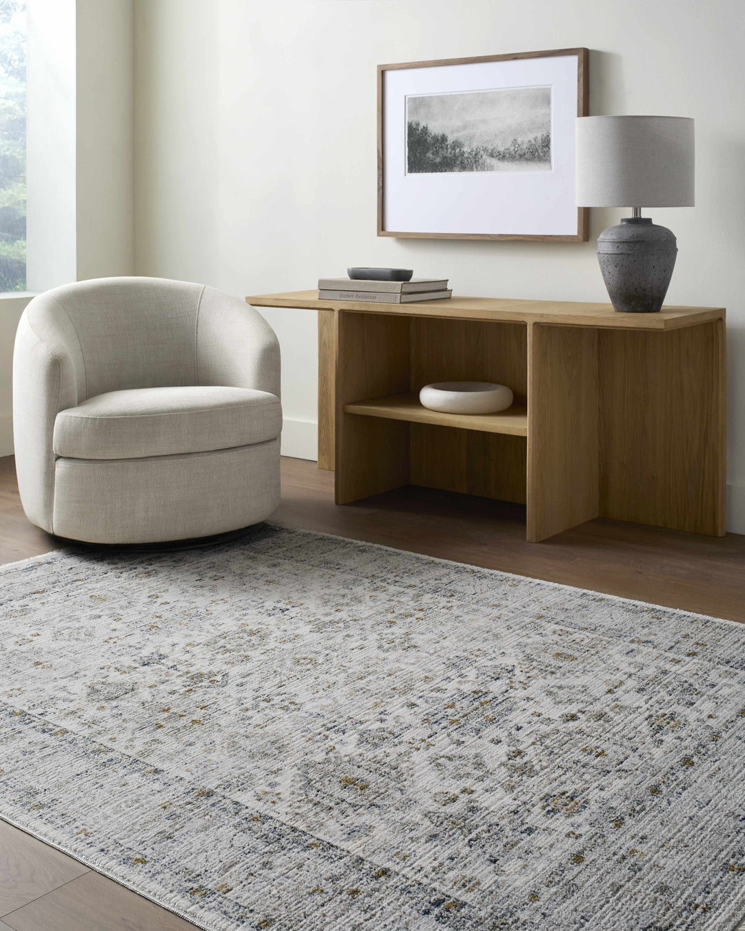 Aleron Traditional Style Gray Rug - The Rug Decor