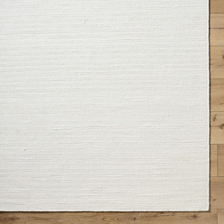 Alyra Modern White And Silver Wool Rug - The Rug Decor