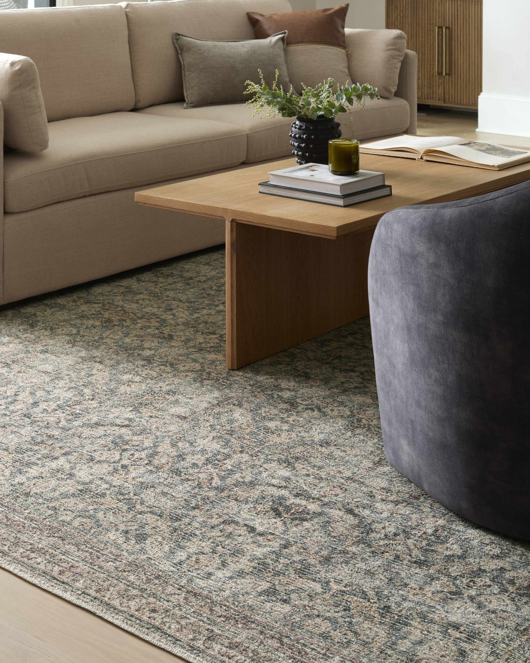 Alyria Traditional Taupe And Charcoal Machine Woven Area Rug - The Rug Decor