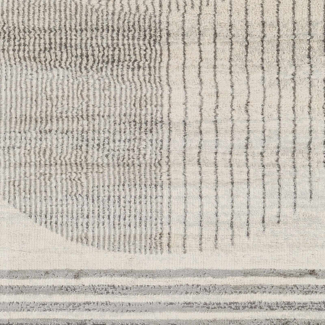 Amar Contemporary Geometrical Gray And Ivory Area Rug - The Rug Decor
