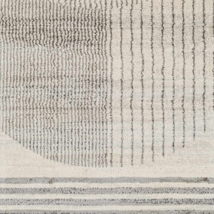 Amar Contemporary Geometrical Gray And Ivory Area Rug - The Rug Decor