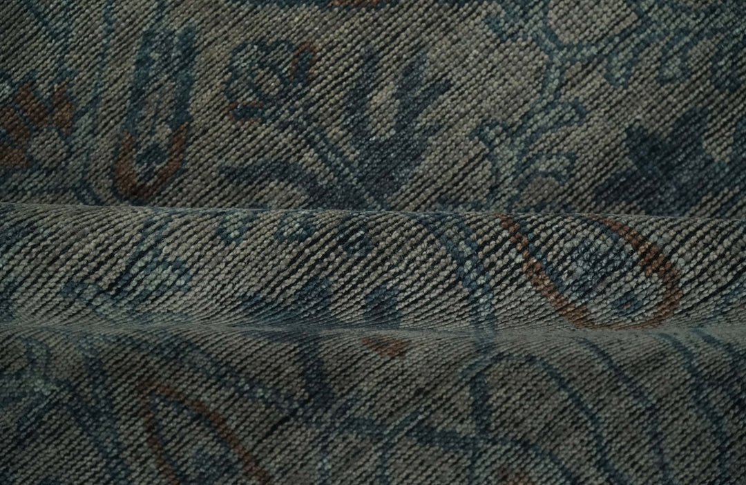 Antique look Gray, Taupe and Gray 8x10 Traditional Design wool Rug - The Rug Decor