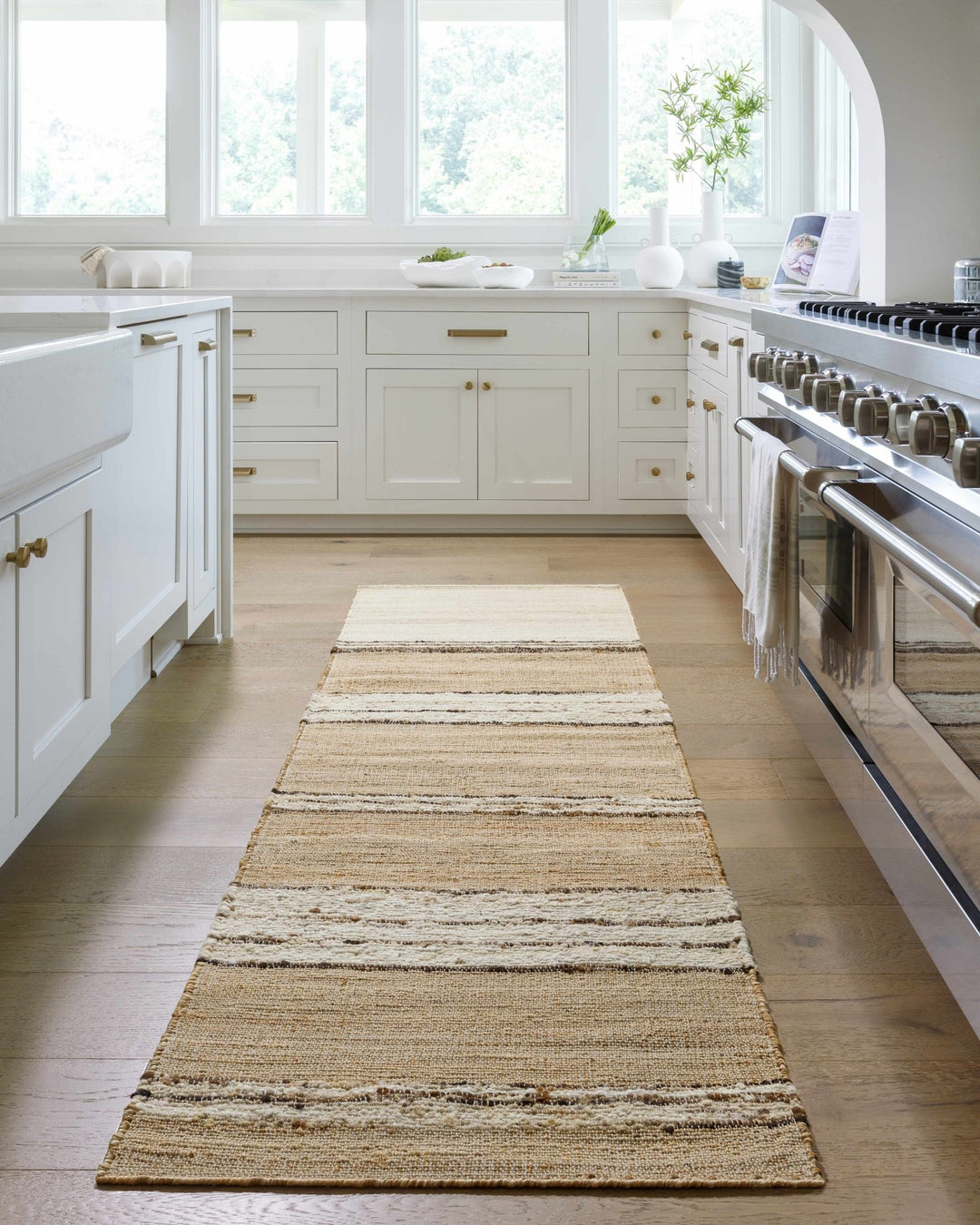 Arnie Contemporary Beige And Brown Area Rug - The Rug Decor