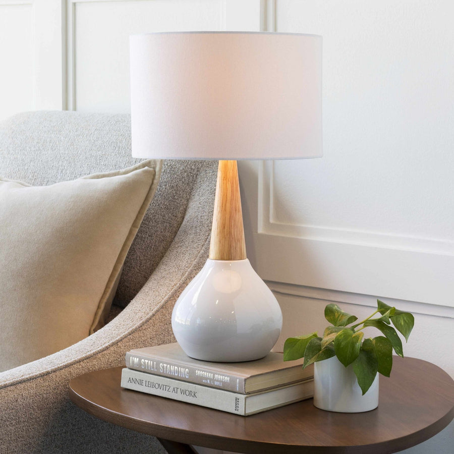 Baugo Contemporary White Ceramic Table Lamp - The Rug Decor