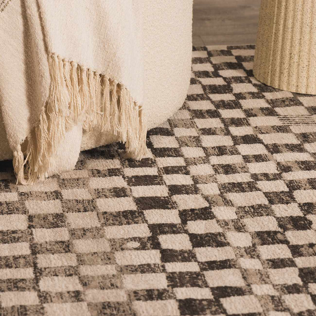 Benjy Modern Geometrical Beige And Charcoal Rug - The Rug Decor