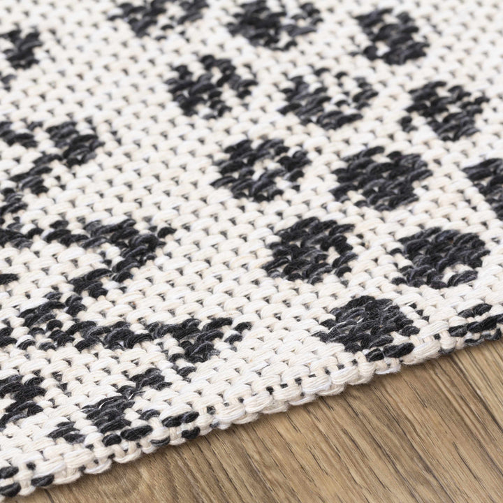 Bewbush Modern Style Ivory And Black Washable Area Rug