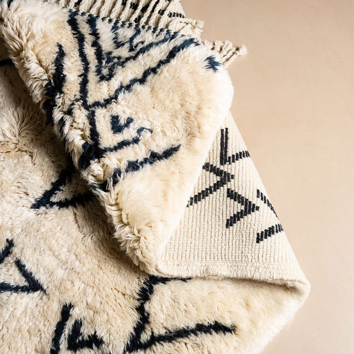 Black And Beige Contemporary Moroccan Hand Knotted 5x8 Wool Rug - The Rug Decor