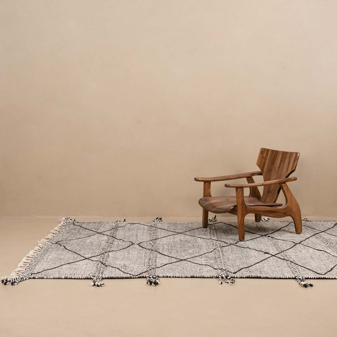 Black And White Contemporary Moroccan Design Hand Knotted 6.6x9.6 Wool Rug - The Rug Decor