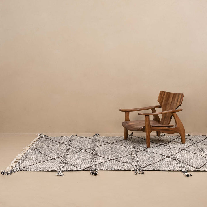 Black And White Contemporary Moroccan Design Hand Knotted 6.6x9.6 Wool Rug - The Rug Decor