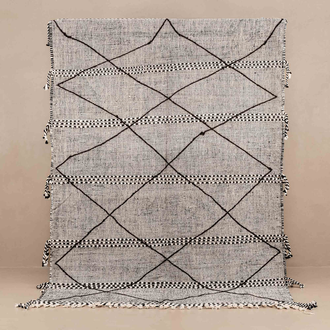 Black And White Contemporary Moroccan Design Hand Knotted 6.6x9.6 Wool Rug - The Rug Decor