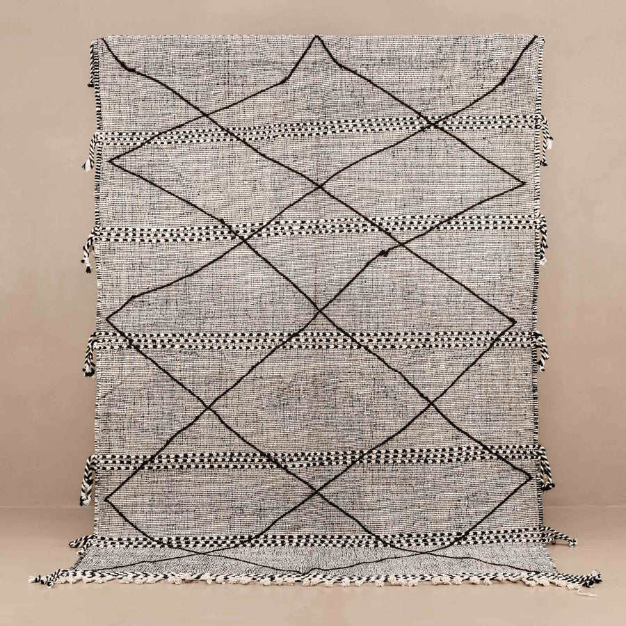 Black And White Contemporary Moroccan Design Hand Knotted 6.6x9.6 Wool Rug - The Rug Decor