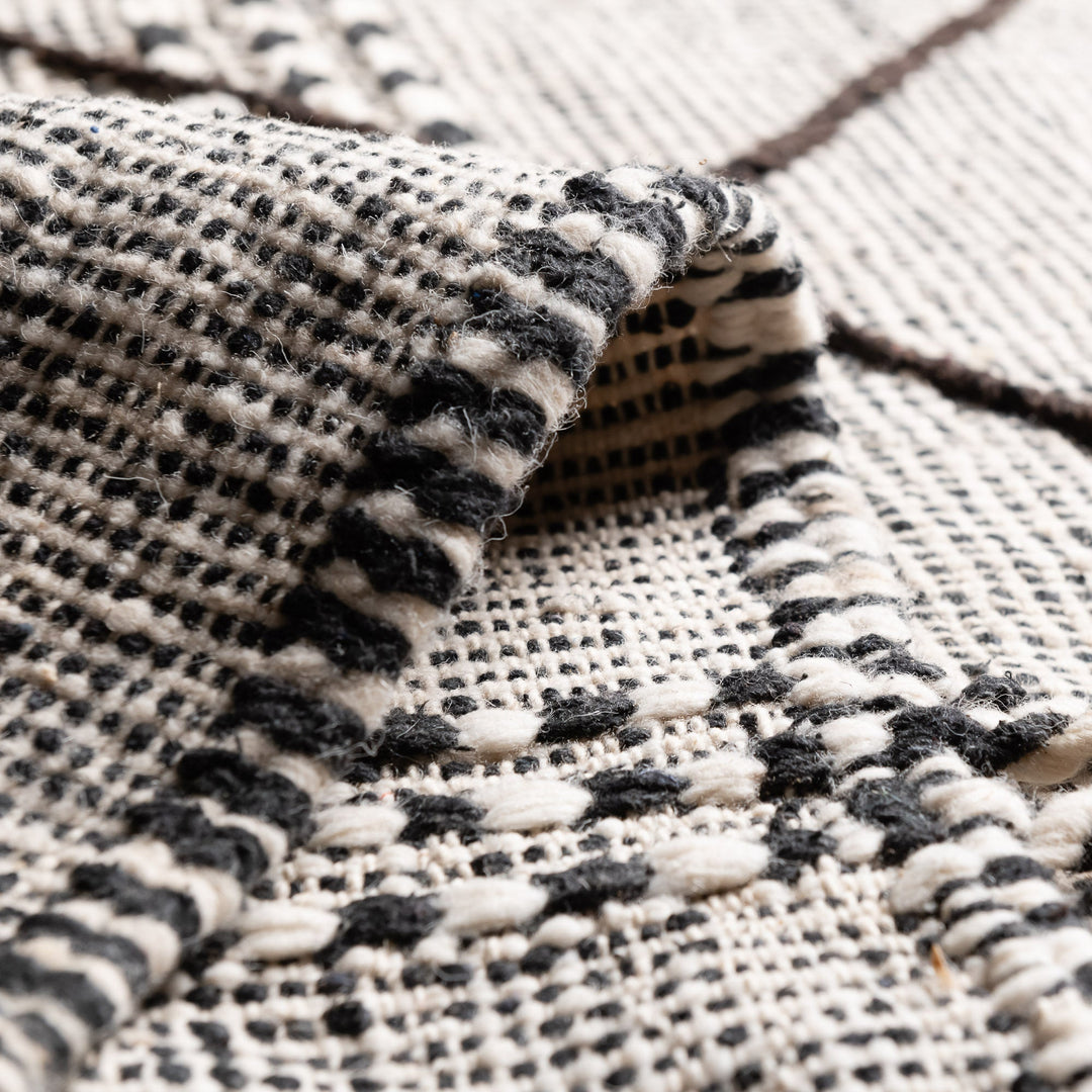 Black And White Contemporary Moroccan Design Hand Knotted 6.6x9.6 Wool Rug - The Rug Decor