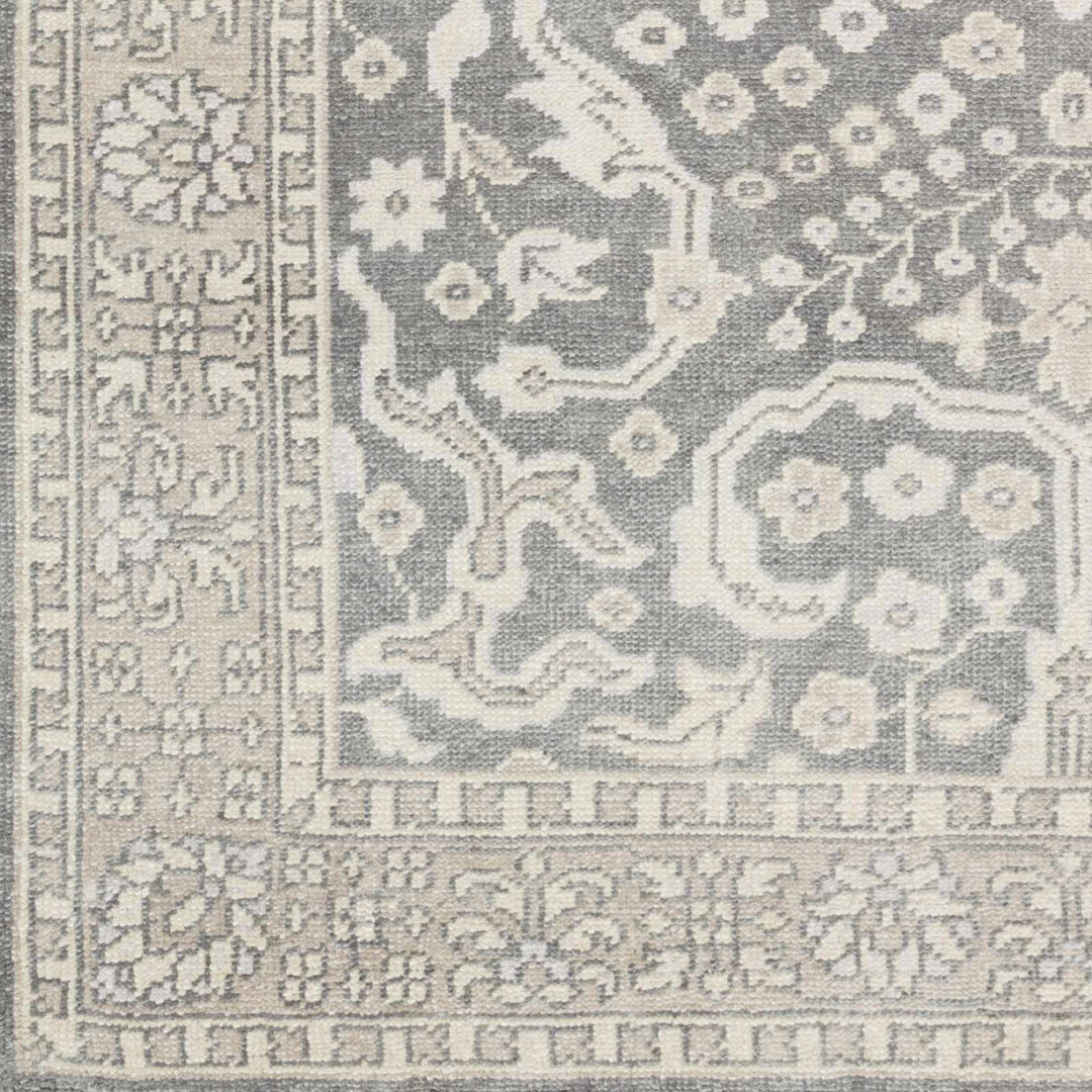 Bradfordsville Traditional Style Cream And Gray Hand Knotted Wool Rug - The Rug Decor