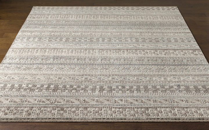 Beaverlett Traditional Gray And Ivory Hand Knotted Area Rug