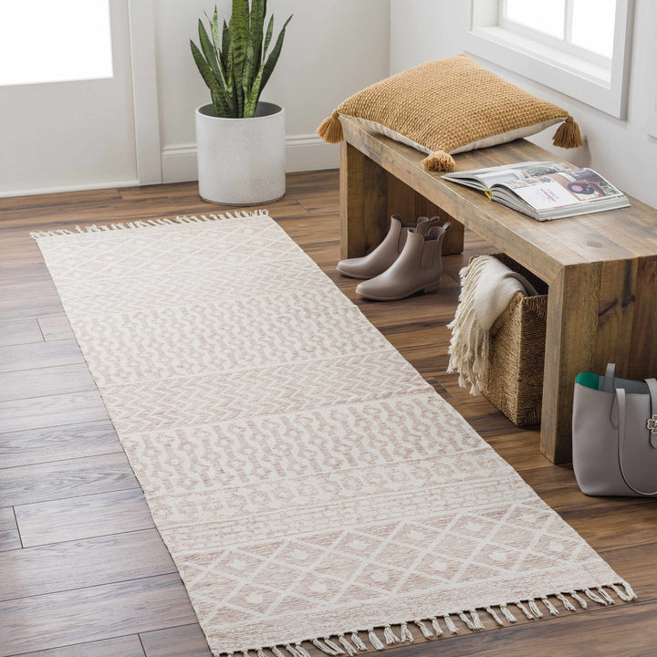 Beaverlodge Modern Geometrical Design Ivory And Pink Area Rug