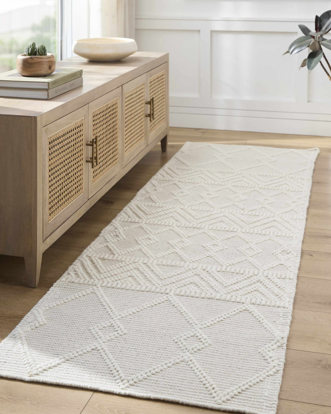 Caelum White Modern Geometrical Design Wool-Blend Rug - The Rug Decor
