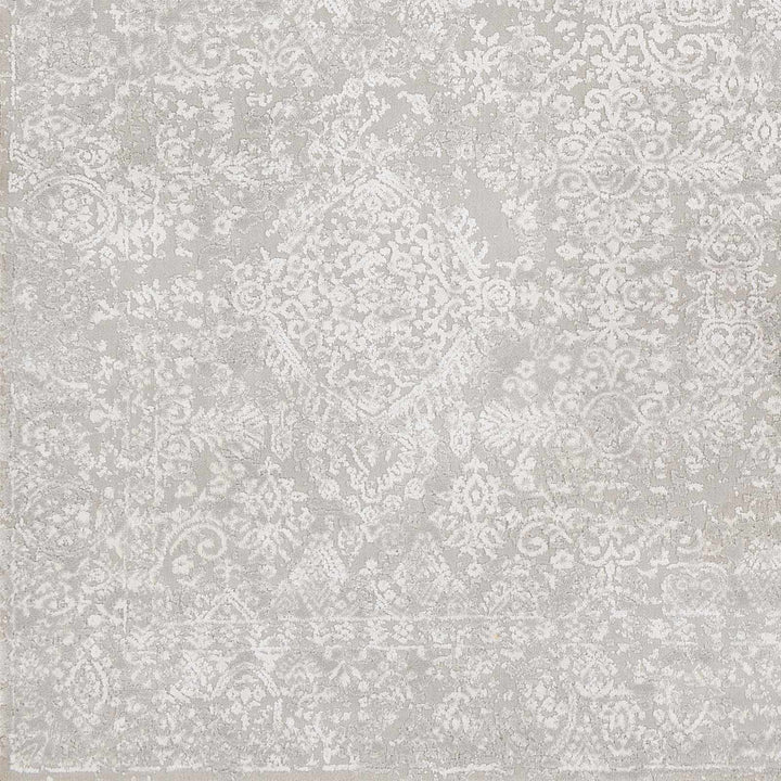 Canaseraga Traditional Style Gray And Ivory Area Rug