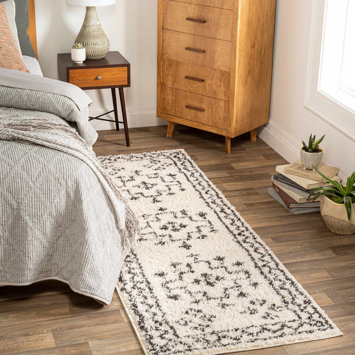 Cheam Modern Style Ivory And Charcoal Area Rug