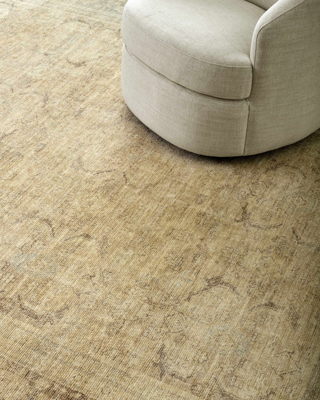 Chevis Traditional Style Beige Area Rug - The Rug Decor