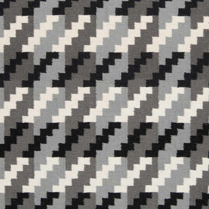 Chireno Gray And Black Contemporary Style Hand Woven Wool Area Rug