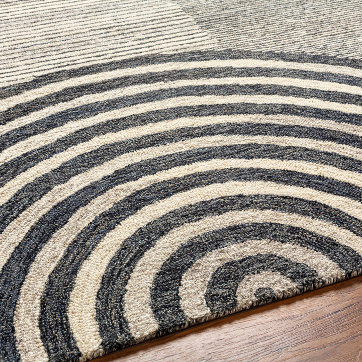 Chantesuta Contemporary Style Black And Beige Area Rug