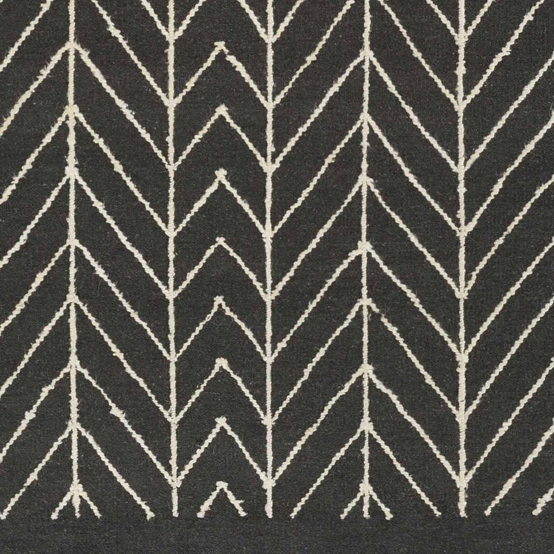 Clymer Contemporary chevron Design Black Rug - The Rug Decor