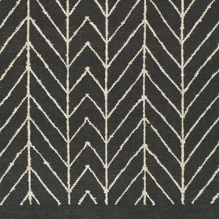 Clymer Contemporary chevron Design Black Rug - The Rug Decor