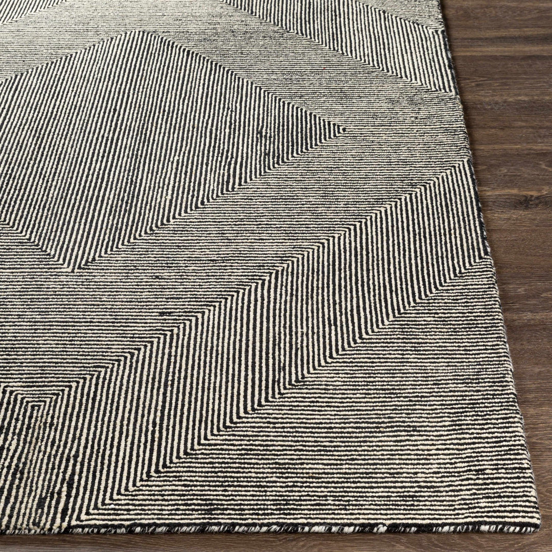 Conshohocken Contemporary Geometrical Black And Gray Rug - The Rug Decor