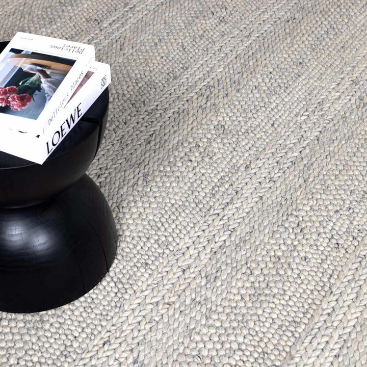 Contemporary Ivory Machine Woven Wool Rug - The Rug Decor