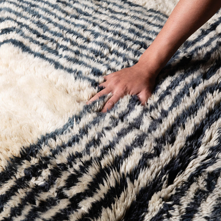 Contemporary Moroccan Beige And Blue Hand Knotted 8x10 Wool Rug - The Rug Decor