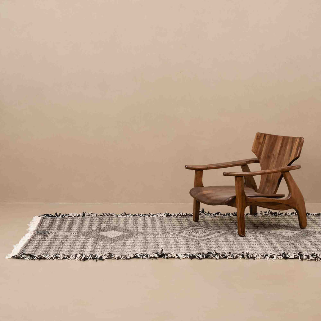 Contemporary Moroccan Black And White Hand Knotted 5x8 Wool Rug - The Rug Decor