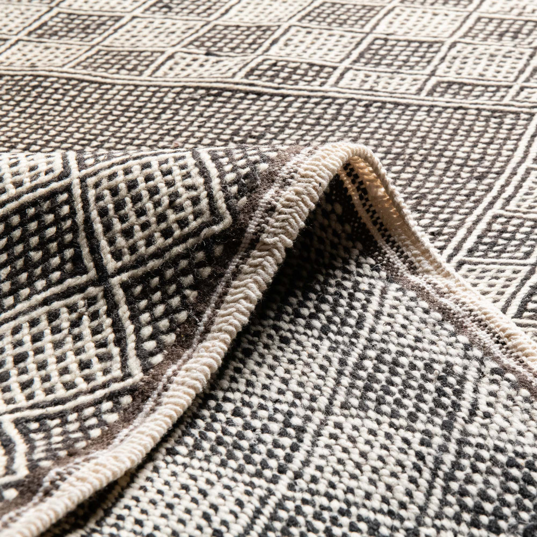 Contemporary Moroccan Black And White Hand Knotted 5x8 Wool Rug - The Rug Decor