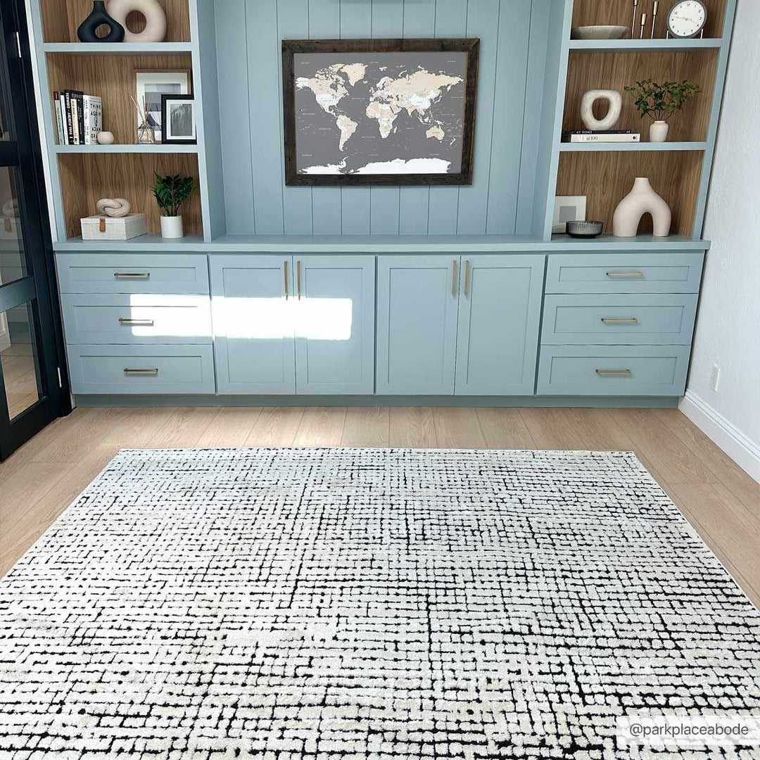 Cream & Black Grid Plush Rug - The Rug Decor