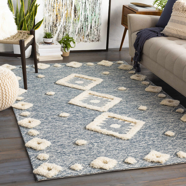 Curllsville Traditional Blue And Ivory Hand Tufted Wool Area Rug