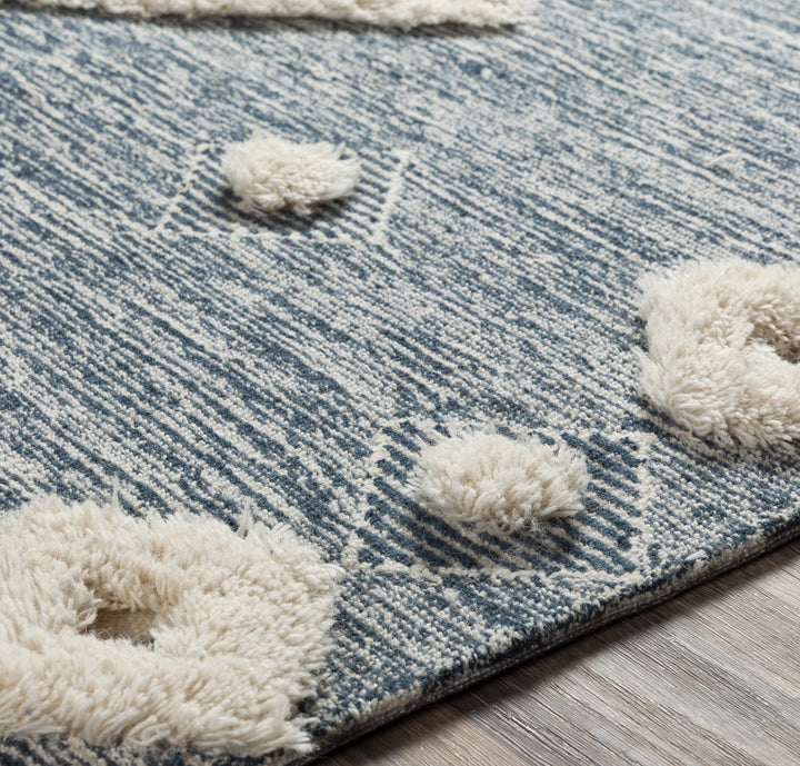 Curllsville Traditional Blue And Ivory Hand Tufted Wool Area Rug