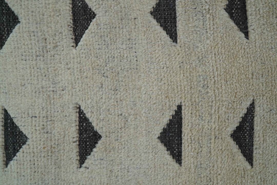 Custom Made Contemporary Design Black And Beige Hand knotted wool Area Rug - The Rug Decor