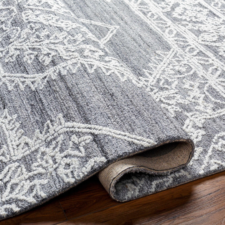 Denae Traditional Gray And White Area Rug - The Rug Decor
