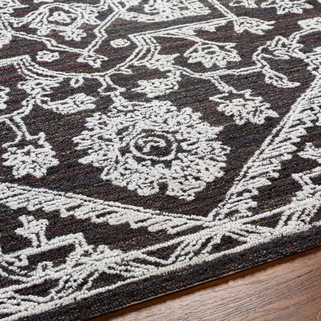 Derya Traditional Black And White Area Rug - The Rug Decor