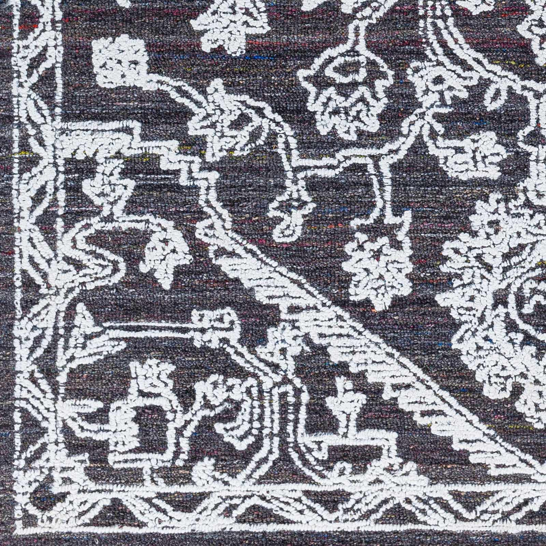 Derya Traditional Black And White Area Rug - The Rug Decor