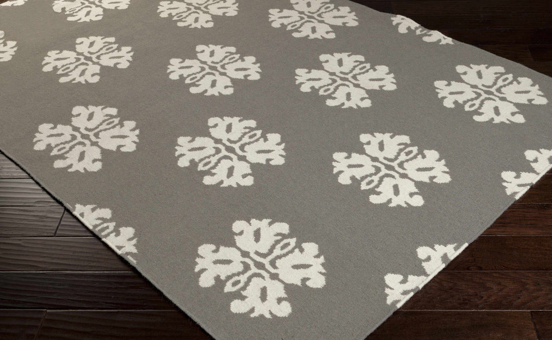 Dillsboro Contemporary Style Gray And Ivory Hand Woven Area Rug