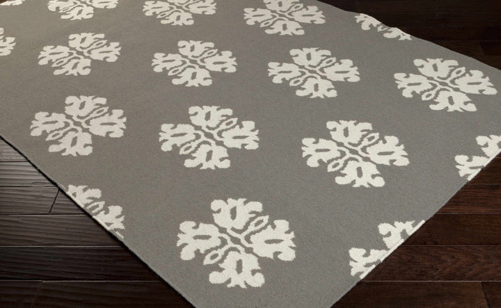 Dillsboro Contemporary Style Gray And Ivory Hand Woven Area Rug