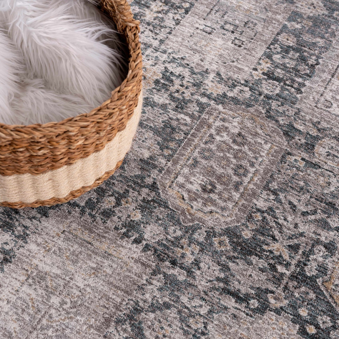 Elsu Traditional Style Brown And Gray Area Rug - The Rug Decor