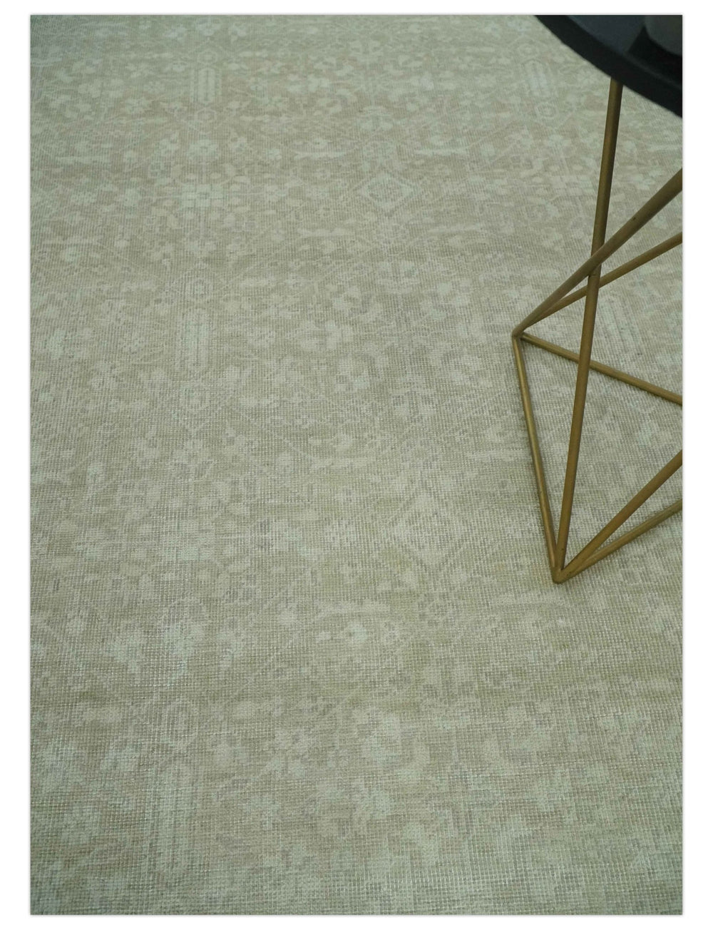Fine Antique Design Ivory and light Olive Traditional Hand Knotted 8x10 wool area Rug - The Rug Decor