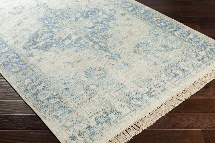 Fairlands Traditional Style Ivory And Blue Hand Woven Area Rug