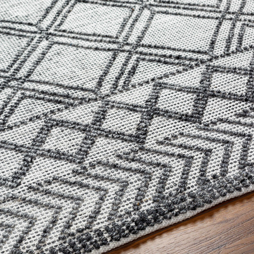 Gada Modern Geometric Design White And Black Hand Woven Rug